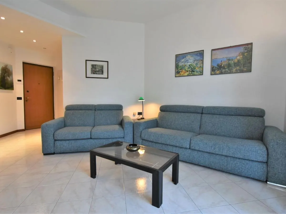 Apartment Mac Mahon Apartment By Interhome Milan