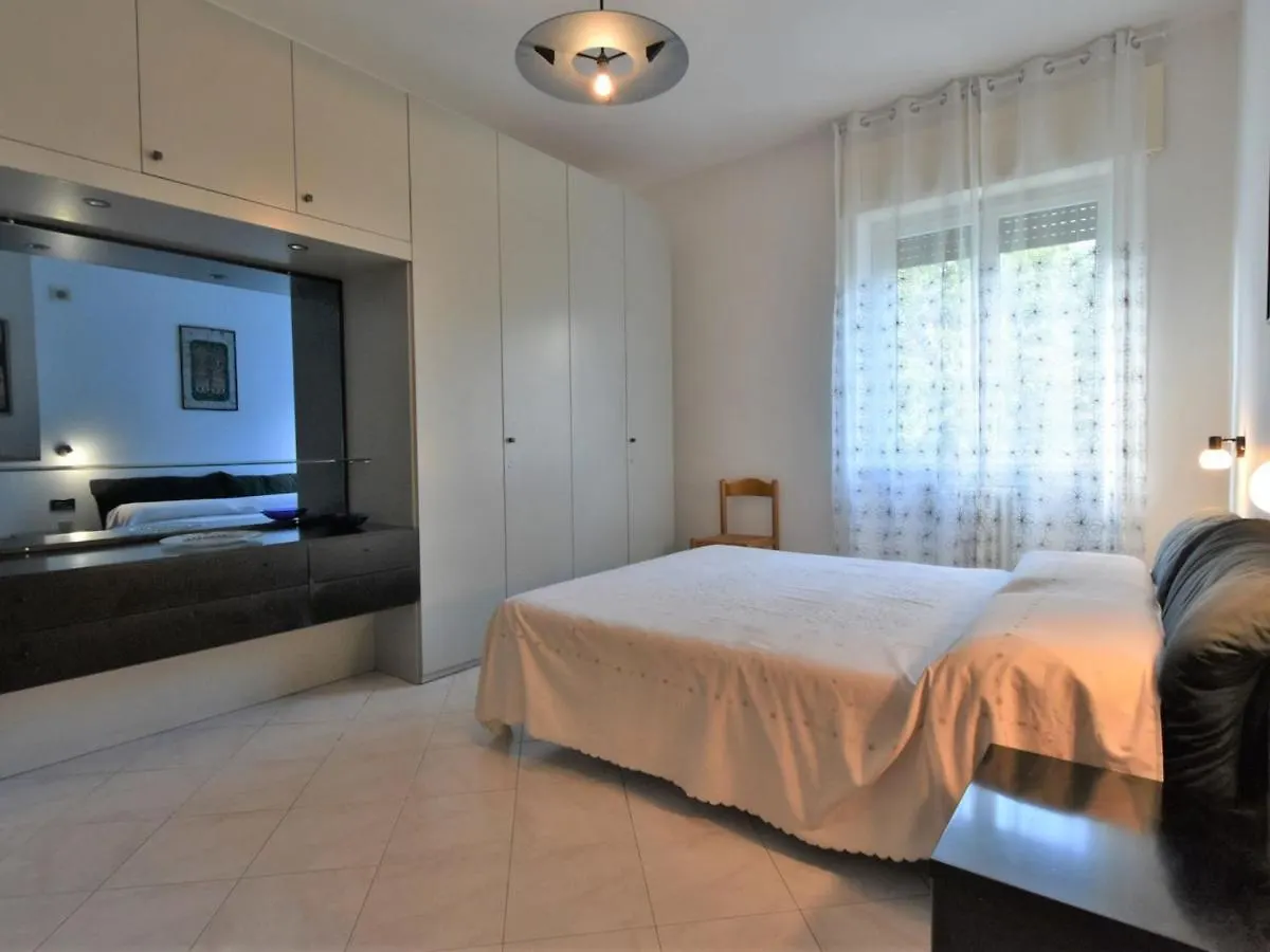 Apartment Mac Mahon Apartment By Interhome Milan