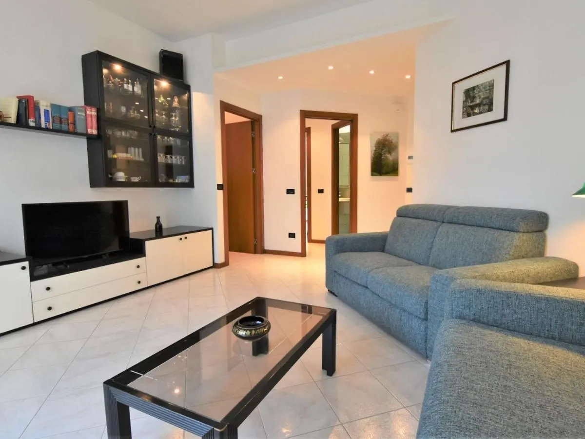 Apartment Mac Mahon Apartment By Interhome Milan