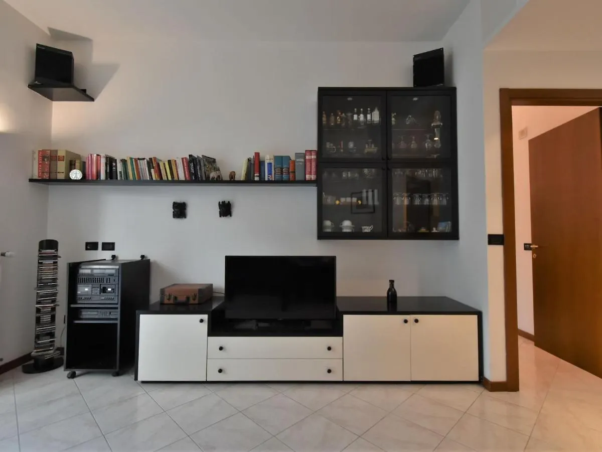 Apartment Mac Mahon Apartment By Interhome Milan