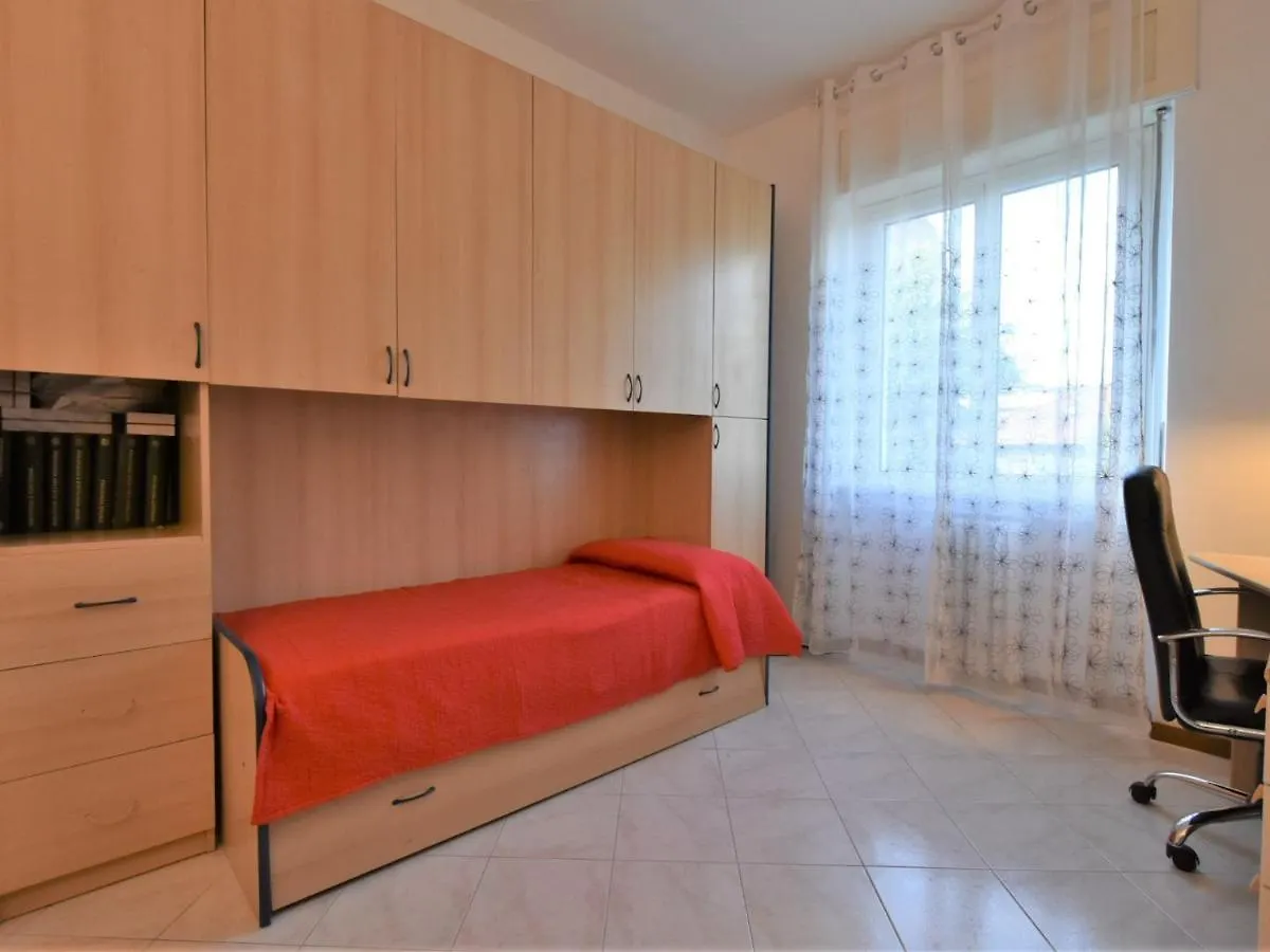 Apartment Mac Mahon Apartment By Interhome Milan